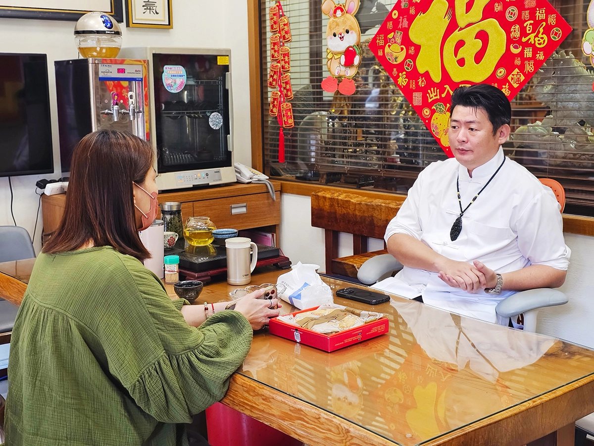 丞皇姓名學改運案例｜改名改善感情運 從不婚到幸福婚姻
