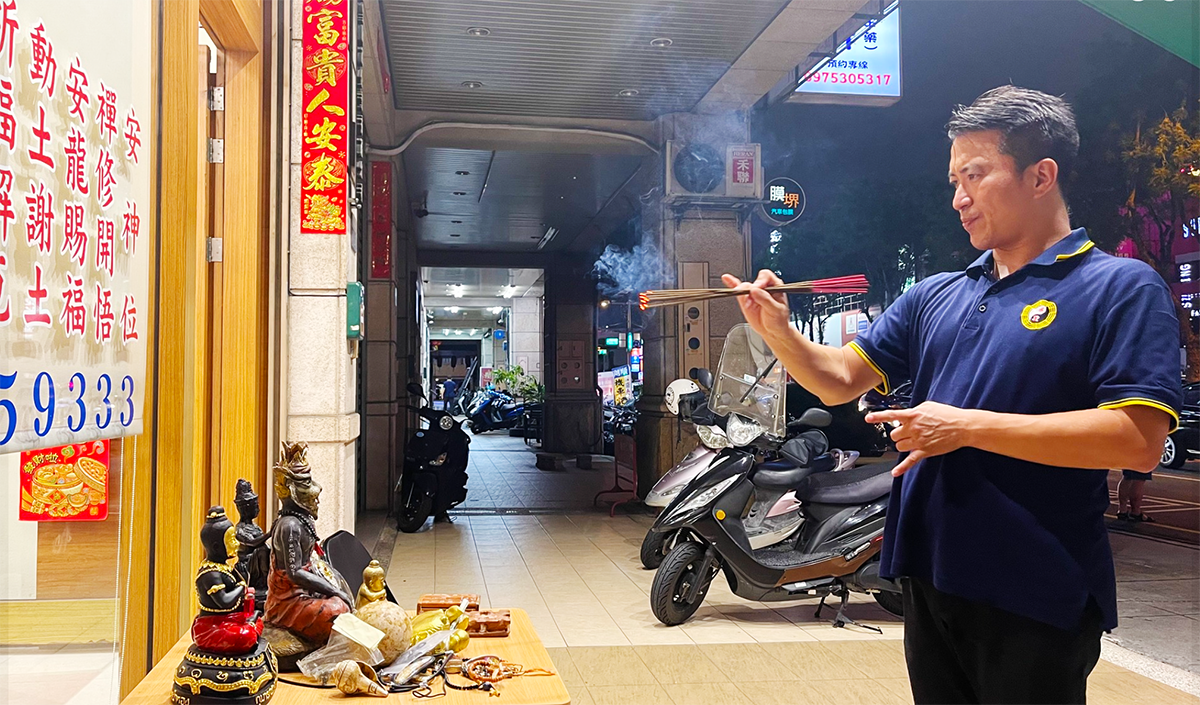 林峻安老師提醒勿亂拜佛牌神像，否則易招運程反噬