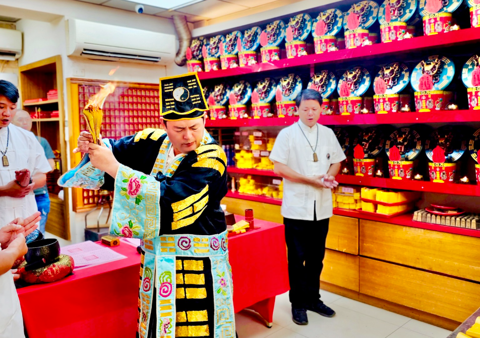 金棺龍斗化解命中健康劫難，重啟人生與事業新高峰｜丞皇總道院真實案例