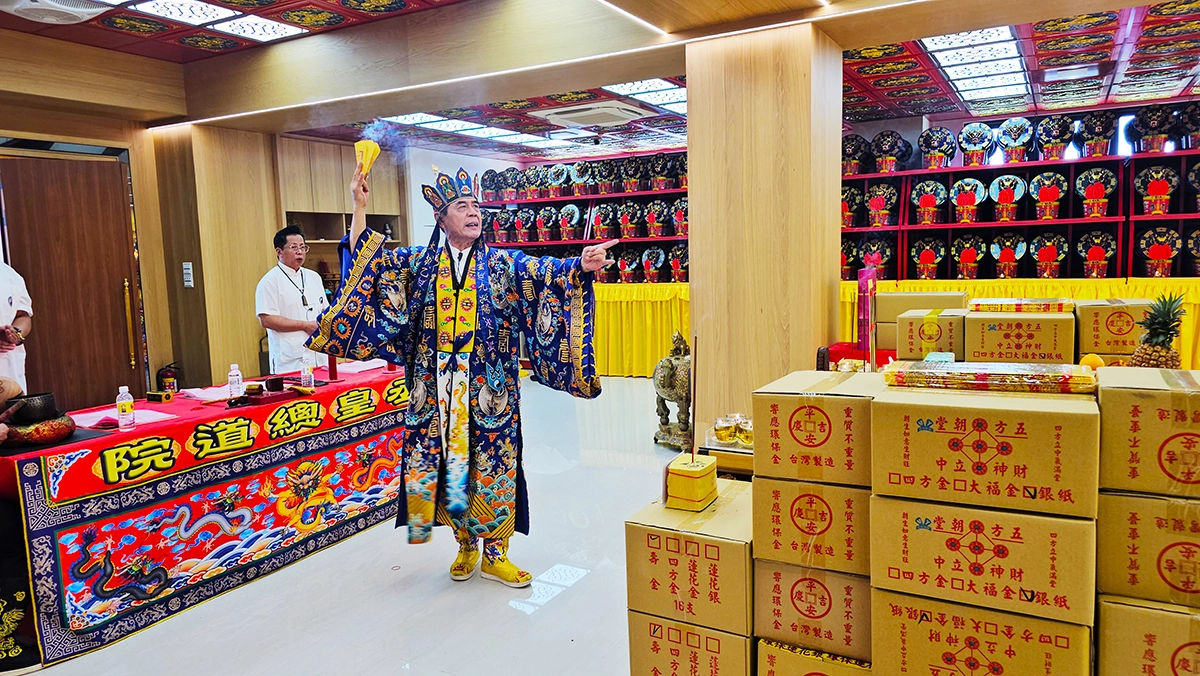 台中丞皇轉運見證｜信眾拒絕靈乩迷信，透過化解陰債、祖先功德壇與補財庫翻轉命運