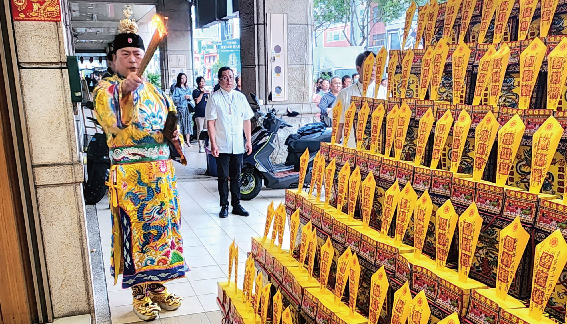 【真實案例】投資失利家人困守荒山10年，靠「武財神聖誕」補財庫，中國事業奇蹟轉虧為盈！