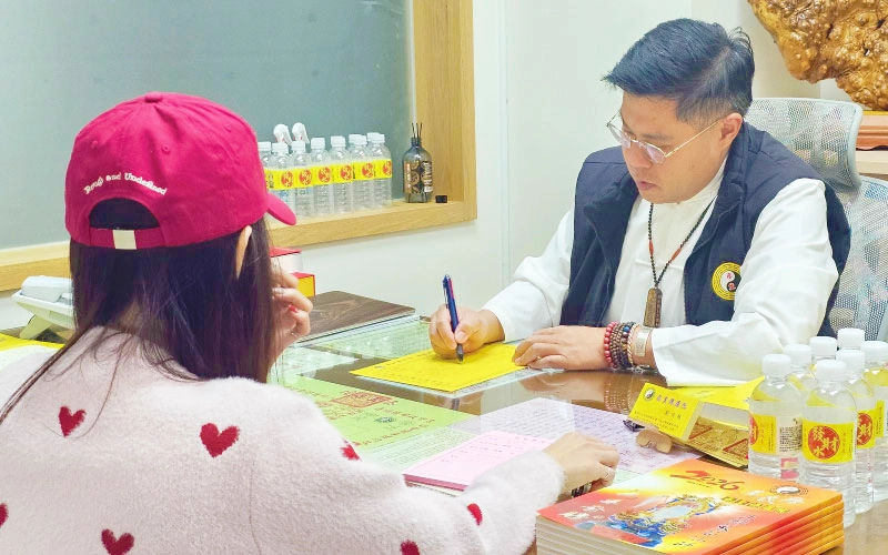 【命理祕辛】價值百萬的不傳之密！為什麼「名字」的影響力竟然大過「面相」？