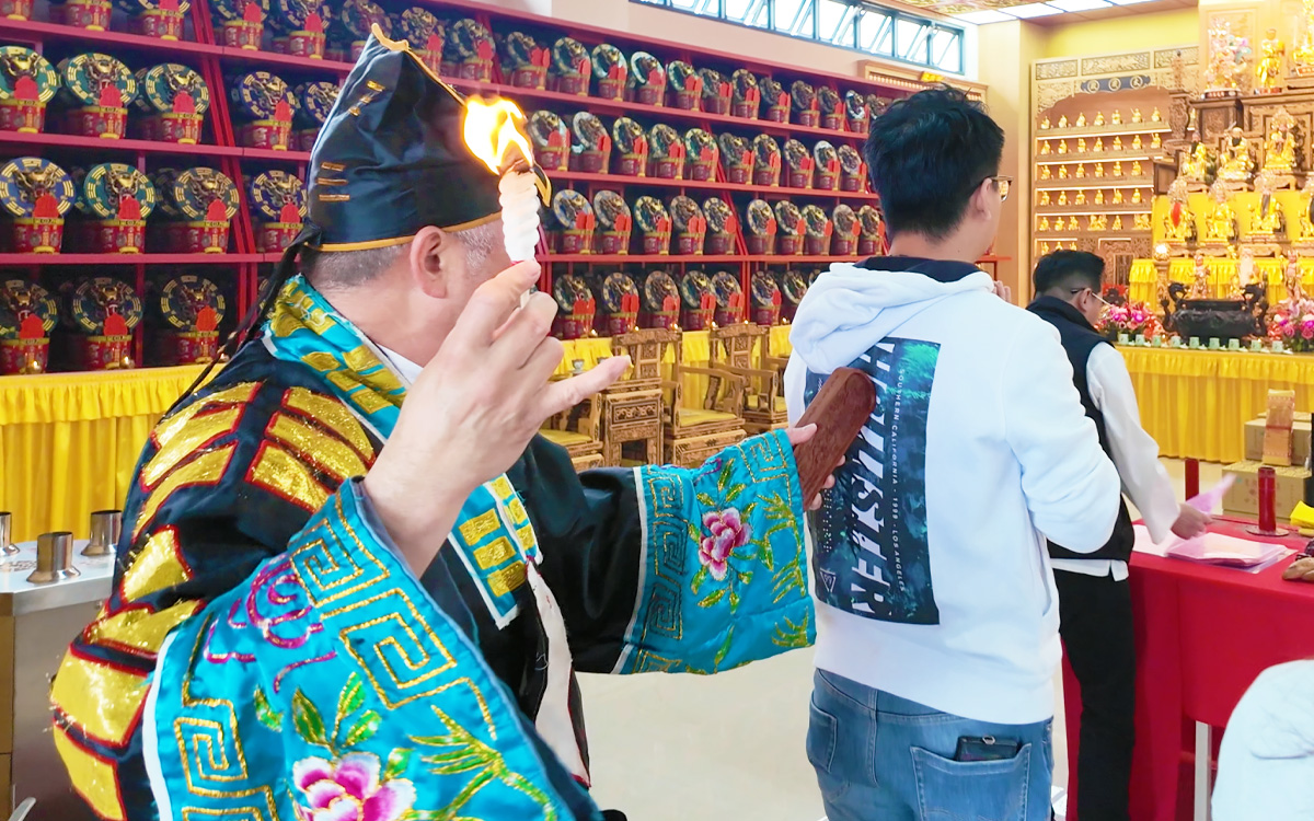 真實見證｜丞皇補財庫、弘法佈施、祖先功德壇，助信眾 從500萬負債翻轉事業