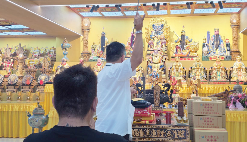 【開運見證】每天做粗工辛勤付出卻被嫌髒?揭密氣場失衡與連環意外的玄學底層邏輯